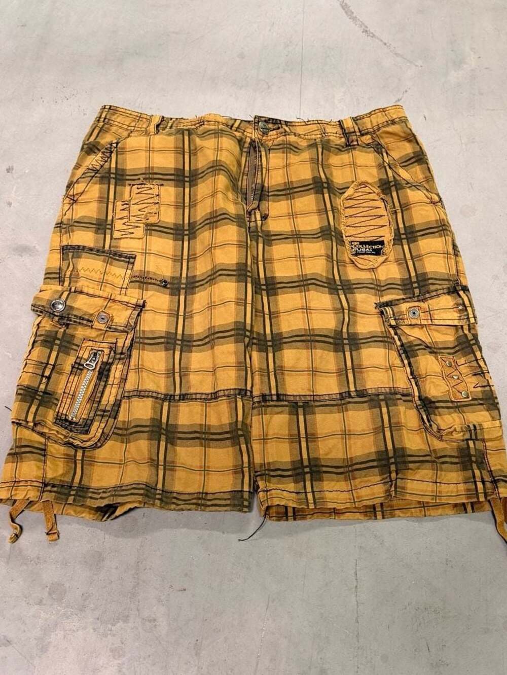 F.U.S.A.I. Jeans Men's Distressed Plaid Patchwork Cargo Shorts Size 36